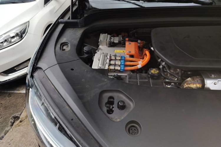 Used Hima AITO M9 2025 Extended-Range Ultra Version 52 kWh 6-Seater Engine Bay Right