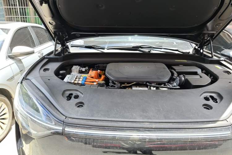 Used Hima AITO M9 2025 Extended-Range Max Version 52 kWh 5-Seater Edition Engine Bay Right
