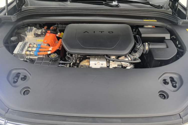 Used Hima AITO M9 2025 Extended-Range Ultra Version 52 kWh 6-Seater Engine Bay