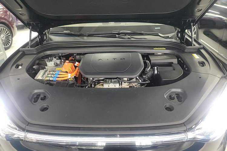 Used Hima AITO M9 2025 Extended-Range Ultra Version 52 kWh 6-Seater Engine Bay