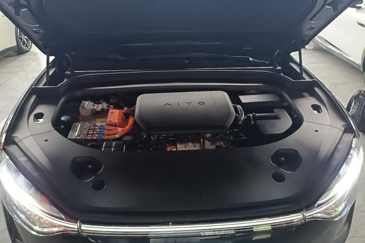 Used Hima AITO M9 2025 Extended-Range Ultra Version 52 kWh 6-Seater Engine Bay
