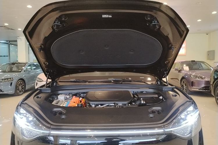 Used Hima AITO M9 2025 Extended-Range Ultra Version 52 kWh 6-Seater Engine Bay