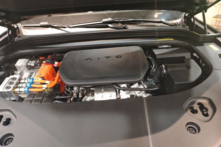 Used Hima AITO M9 2025 Extended-Range Ultra Version 52 kWh 6-Seater Engine Bay