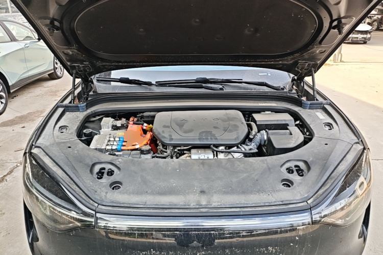 Used Hima AITO M9 2025 Extended-Range Ultra Version 52 kWh 6-Seater Engine Bay