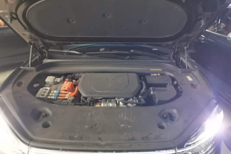 Used Hima AITO M9 2025 Extended-Range Ultra Version 52 kWh 5-Seater Edition Engine Bay