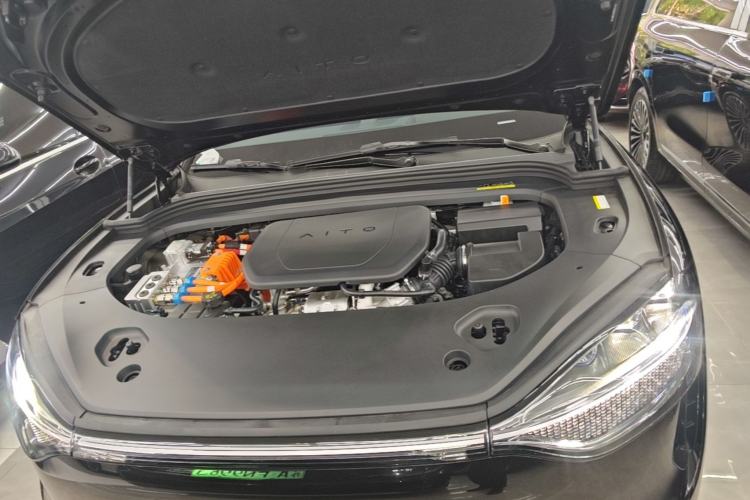 Used Hima AITO M9 2025 Extended-Range Ultra Version 52 kWh 6-Seater Engine Bay