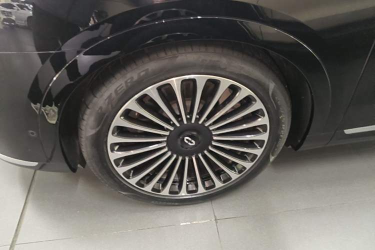 Used Hima AITO M9 2025 Extended-Range Ultra Version 52 kWh 6-Seater Exterior 1