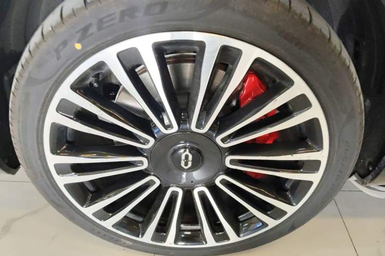 Used Hima AITO M9 2025 Extended-Range Ultra Version 52 kWh 5-Seater Edition Exterior 1