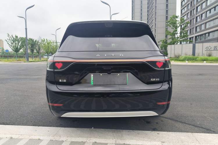Used Hima AITO M9 2025 Extended-Range Ultra Version 52 kWh 6-Seater Exterior 10