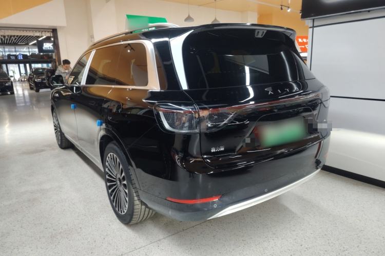 Used Hima AITO M9 2025 Extended-Range Ultra Version 52 kWh 6-Seater Exterior 2