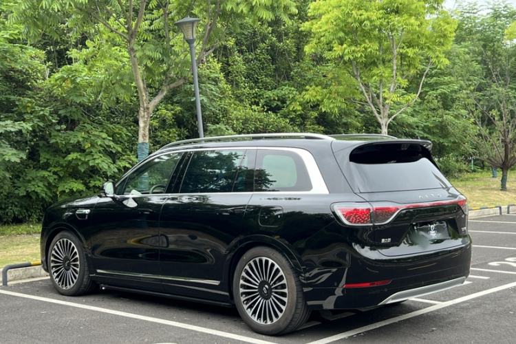 Used Hima AITO M9 2025 Extended-Range Ultra Version 52 kWh 6-Seater Exterior 2