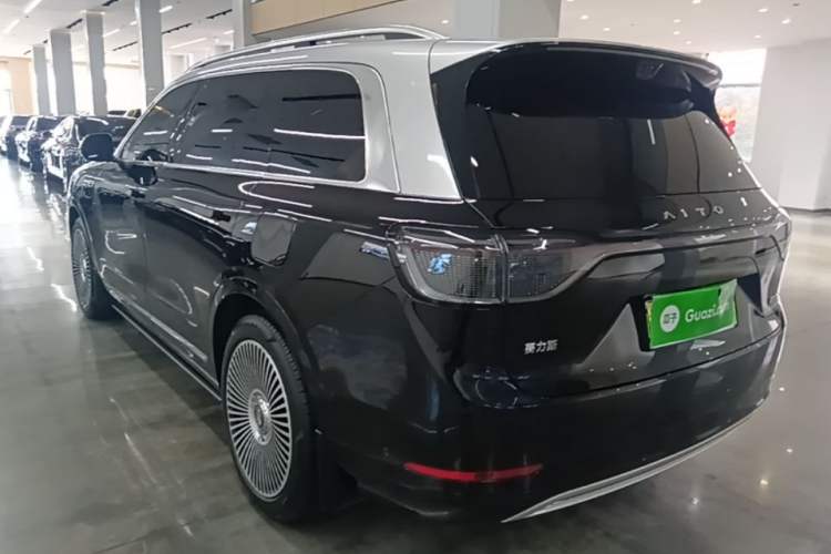Used Hima AITO M9 2025 Extended-Range Ultra Version 52 kWh 6-Seater Exterior 2