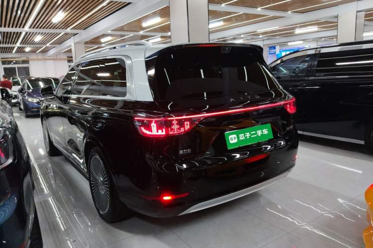 Used Hima AITO M9 2025 Pure Electric Ultra Version 100 kWh 6-Seater Model Exterior 2