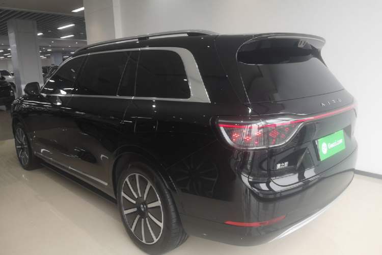 Used Hima AITO M9 2025 Extended-Range Ultra Version 52 kWh 5-Seater Edition Exterior 2