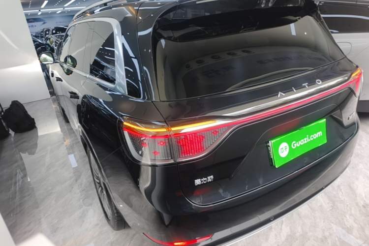 Used Hima AITO M9 2025 Extended-Range Ultra Version 52 kWh 5-Seater Edition Exterior 2