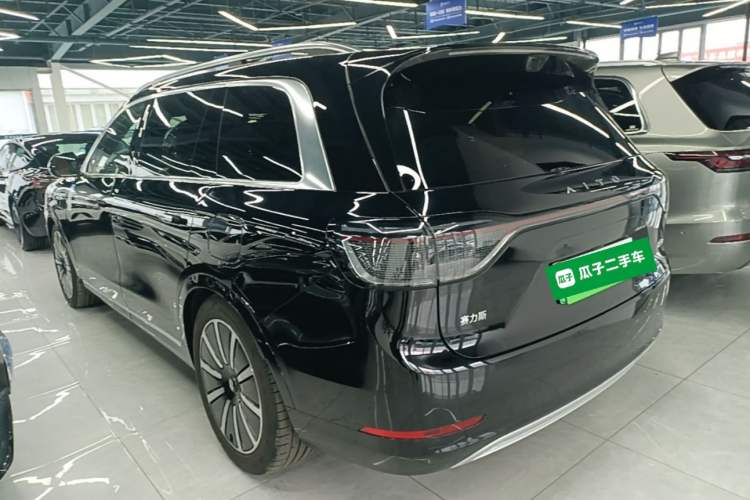 Used Hima AITO M9 2025 Extended-Range Max Version 52 kWh 6-Seater Edition Exterior 2