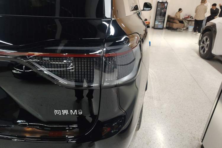 Used Hima AITO M9 2025 Extended-Range Ultra Version 52 kWh 6-Seater Exterior 3
