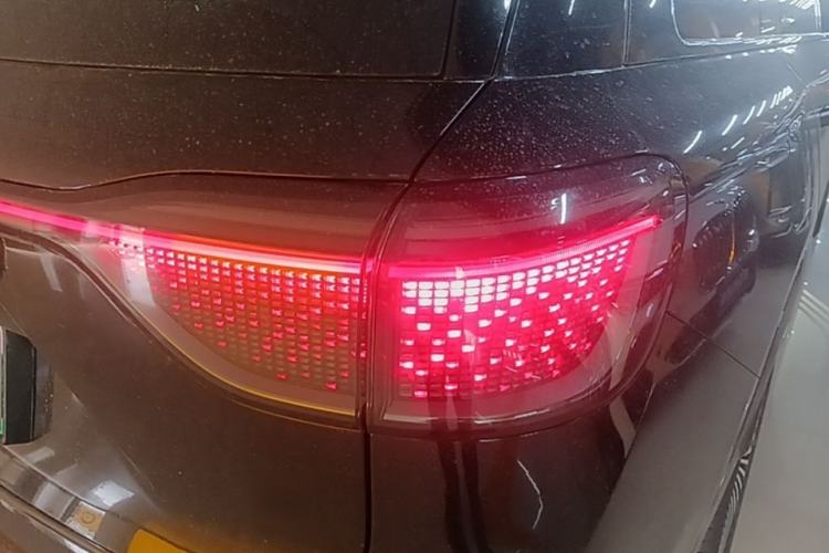 Used Hima AITO M9 2025 Extended-Range Ultra Version 52 kWh 5-Seater Edition Exterior 3
