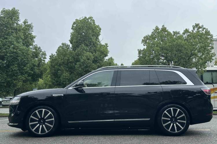 Used Hima AITO M9 2025 Extended-Range Max Version 52 kWh 6-Seater Edition Exterior 3