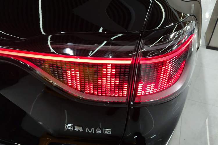 Used Hima AITO M9 2025 Pure Electric Ultra Version 100 kWh 6-Seater Model Exterior 3