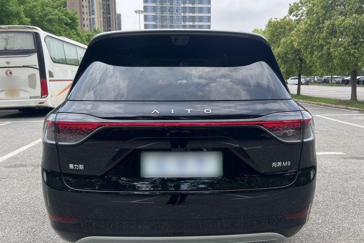 Used Hima AITO M9 2025 Extended-Range Ultra Version 52 kWh 5-Seater Edition Exterior 3