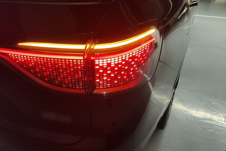 Used Hima AITO M9 2025 Extended-Range Ultra Version 52 kWh 5-Seater Edition Exterior 3
