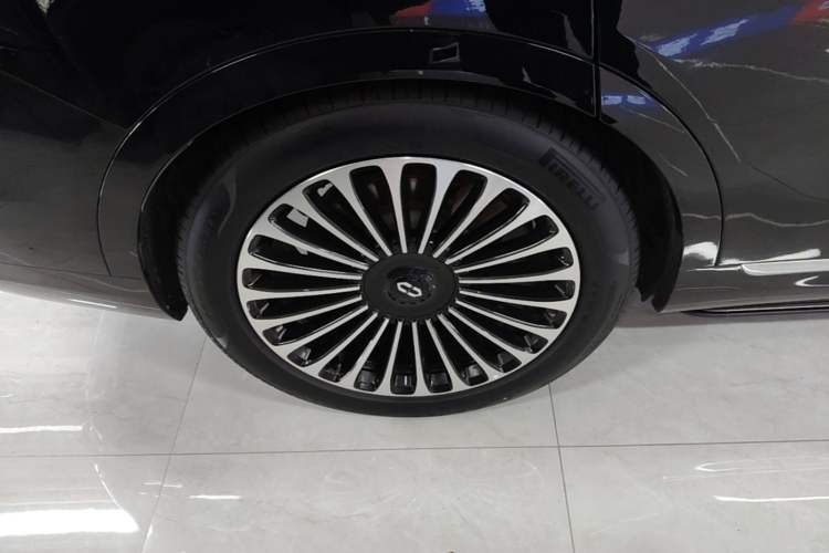 Used Hima AITO M9 2025 Extended-Range Ultra Version 52 kWh 6-Seater Exterior 5