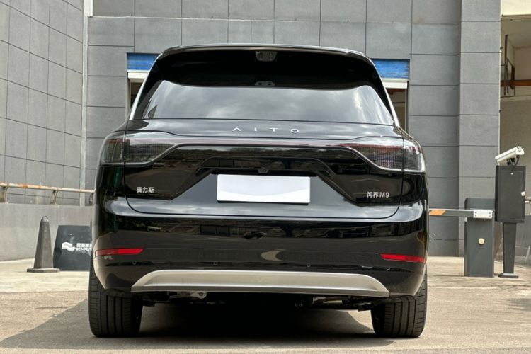 Used Hima AITO M9 2025 Extended-Range Ultra Version 52 kWh 6-Seater Exterior 5