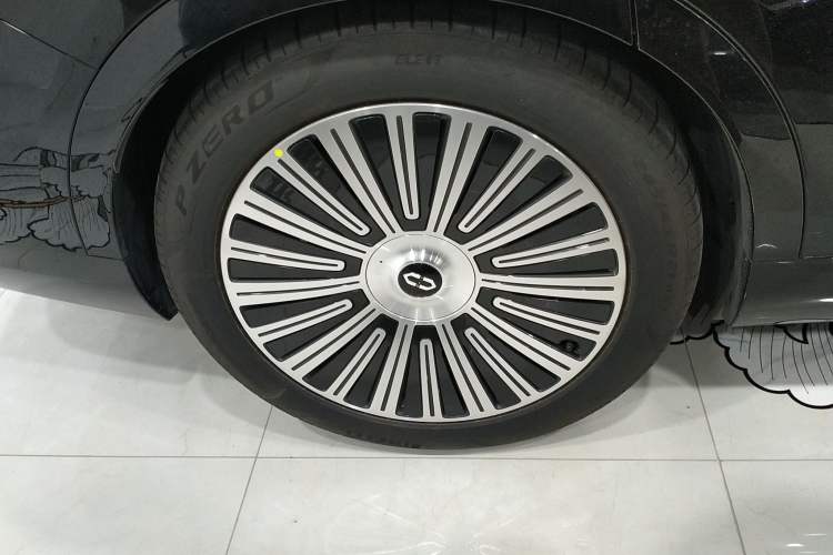 Used Hima AITO M9 2025 Extended-Range Ultra Version 52 kWh 5-Seater Edition Exterior 5