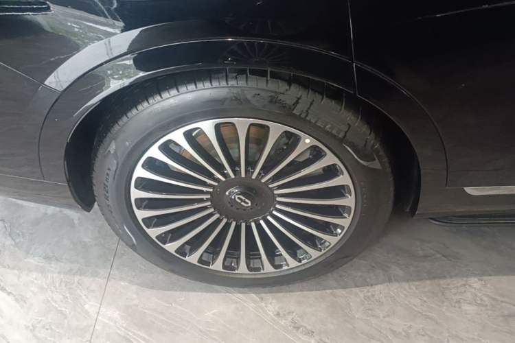 Used Hima AITO M9 2025 Extended-Range Ultra Version 52 kWh 6-Seater Exterior 5