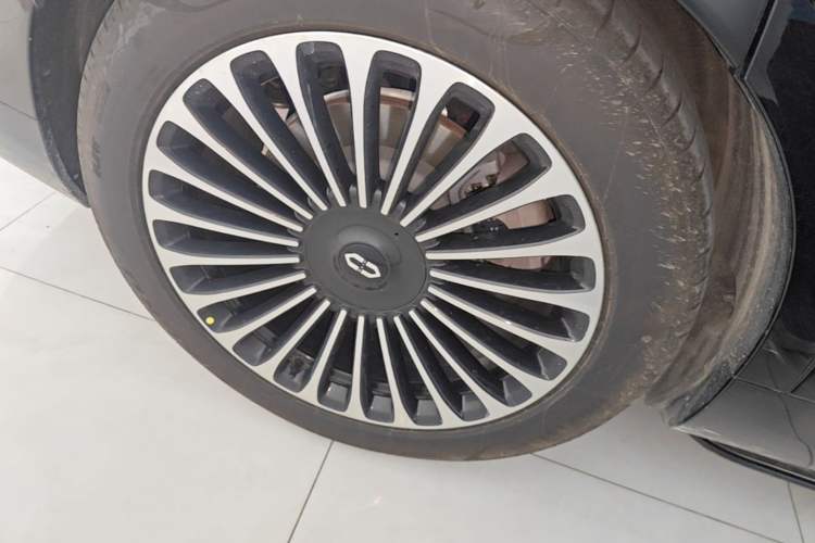 Used Hima AITO M9 2025 Extended-Range Ultra Version 52 kWh 6-Seater Exterior 5