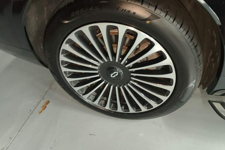 Used Hima AITO M9 2025 Extended-Range Ultra Version 52 kWh 5-Seater Edition Exterior 5