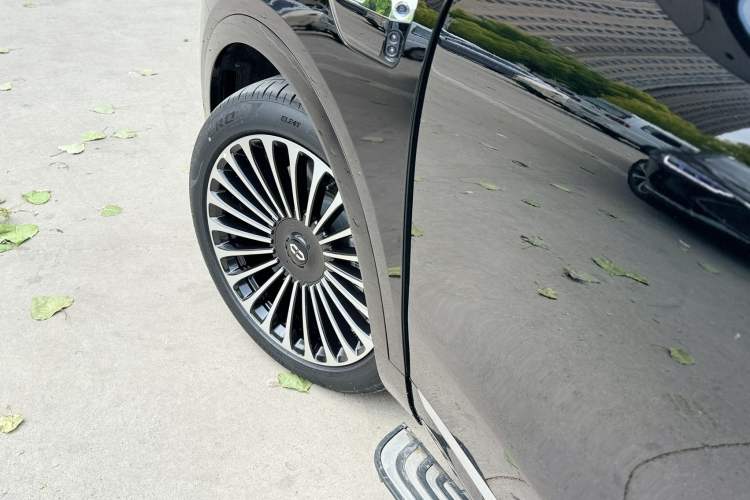 Used Hima AITO M9 2025 Extended-Range Ultra Version 52 kWh 6-Seater Exterior 6