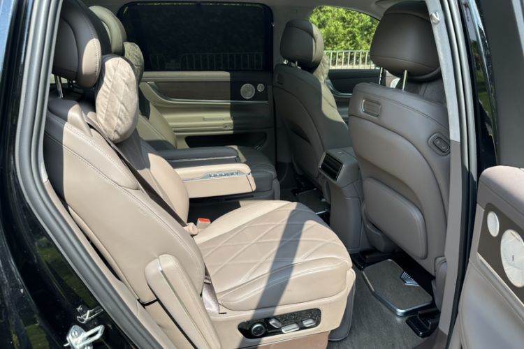 Used Hima AITO M9 2025 Extended-Range Ultra Version 52 kWh 6-Seater Exterior 8
