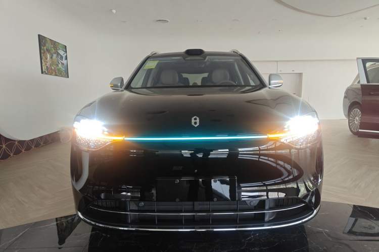 Used Hima AITO M9 2025 Extended-Range Ultra Version 52 kWh 6-Seater Front