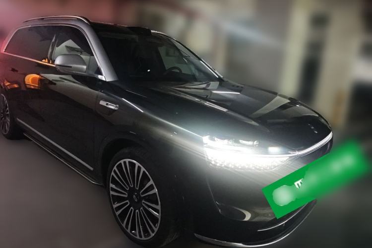 Used Hima AITO M9 2025 Extended-Range Max Version 52 kWh 5-Seater Edition Front Right 45 Deg