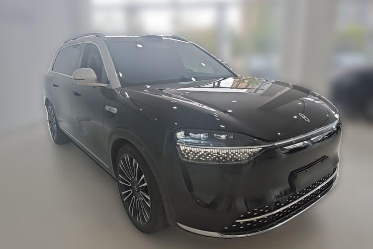 Used Hima AITO M9 2025 Extended-Range Ultra Version 52 kWh 6-Seater Front Right 45 Deg