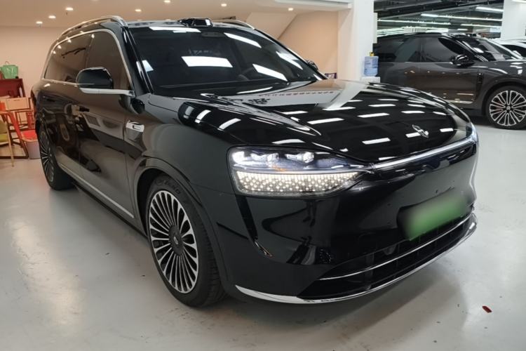 Used Hima AITO M9 2025 Extended-Range Ultra Version 52 kWh 6-Seater Front Right 45 Deg