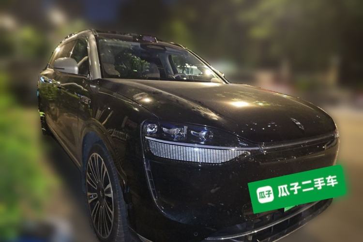 Used Hima AITO M9 2025 Extended-Range Ultra Version 52 kWh 5-Seater Edition Front Right 45 Deg