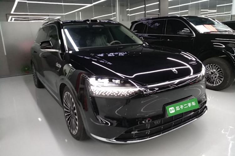 Used Hima AITO M9 2025 Extended-Range Ultra Version 52 kWh 5-Seater Edition Front Right 45 Deg