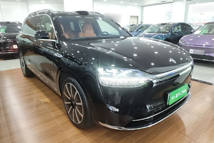 Used Hima AITO M9 2025 Extended-Range Ultra Version 52 kWh 6-Seater Front Right 45 Deg