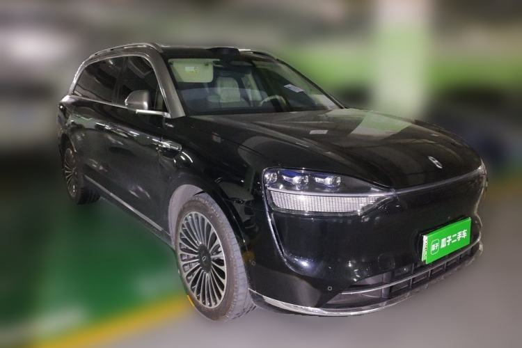 Used Hima AITO M9 2025 Extended-Range Max Version 52 kWh 6-Seater Edition Front Right 45 Deg