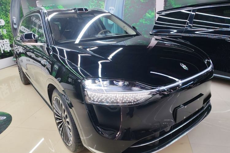 Used Hima AITO M9 2025 Extended-Range Ultra Version 52 kWh 6-Seater Front Right 45 Deg