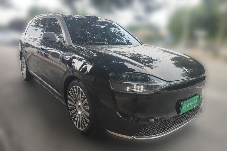 Used Hima AITO M9 2025 Pure Electric Ultra Version 100 kWh 6-Seater Model Front Right 45 Deg