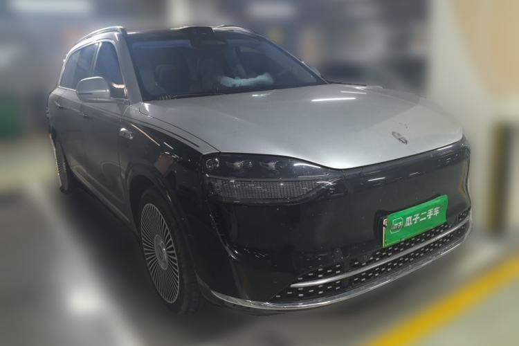 Used Hima AITO M9 2025 Extended-Range Ultra Version 52 kWh 5-Seater Edition Front Right 45 Deg