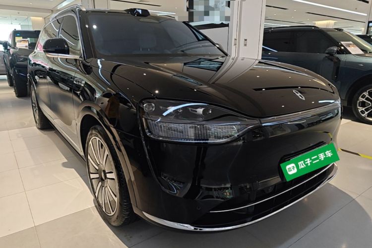 Used Hima AITO M9 2025 Extended-Range Ultra Version 52 kWh 6-Seater Front Right 45 Deg