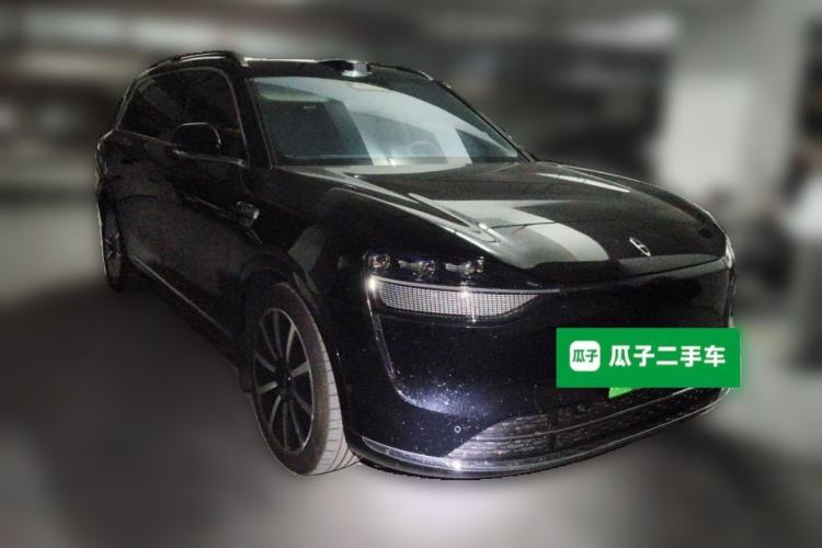 Used Hima AITO M9 2025 Extended-Range Max Version 52 kWh 5-Seater Edition Front Right 45 Deg