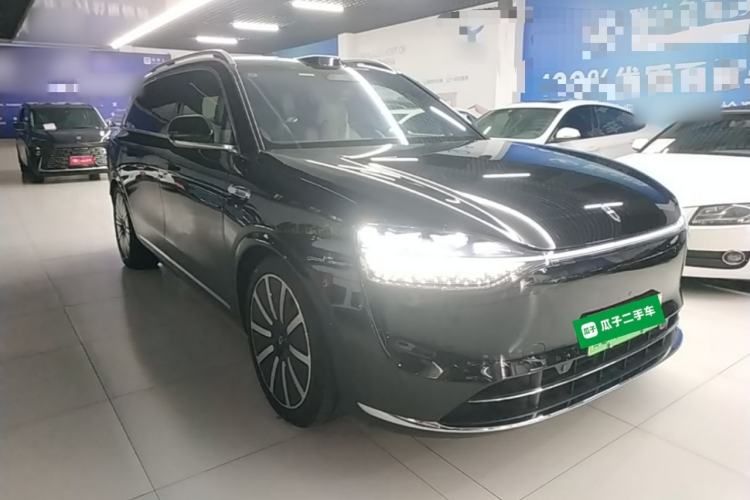 Used Hima AITO M9 2025 Extended-Range Max Version 52 kWh 5-Seater Edition Front Right 45 Deg
