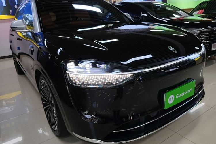 Used Hima AITO M9 2025 Extended-Range Ultra Version 52 kWh 6-Seater Front Right 45 Deg