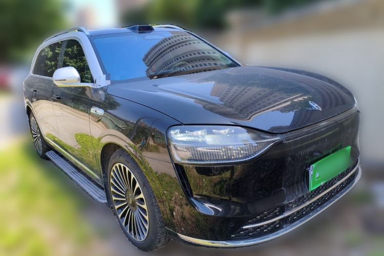 Used Hima AITO M9 2025 Extended-Range Max Version 52 kWh 6-Seater Edition Front Right 45 Deg